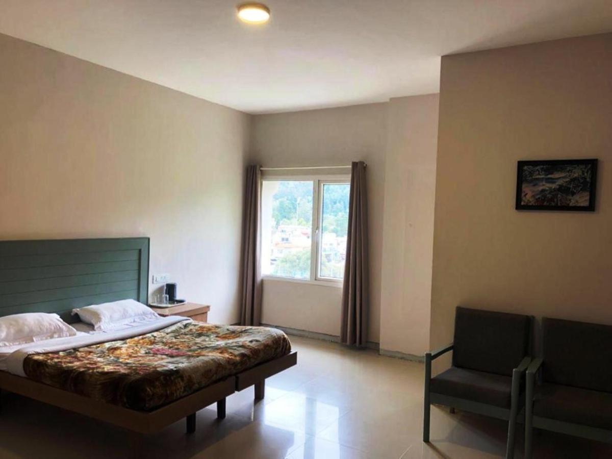 Hotel Preethi Palace Ooty Eksteriør bilde