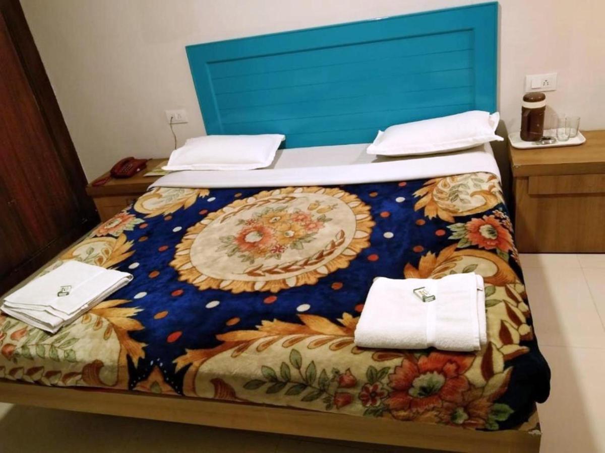 Hotel Preethi Palace Ooty Eksteriør bilde