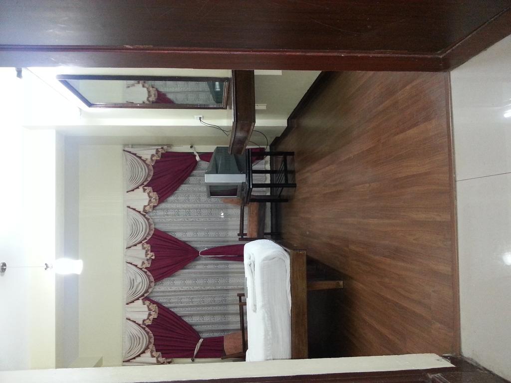 Hotel Preethi Palace Ooty Rom bilde