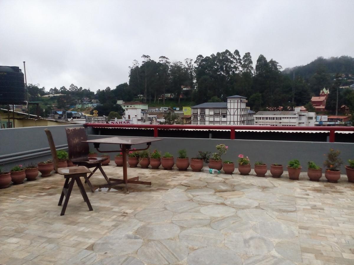 Hotel Preethi Palace Ooty Eksteriør bilde