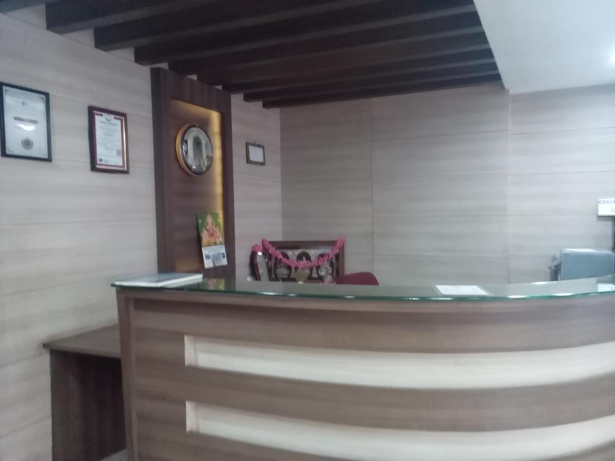 Hotel Preethi Palace Ooty Eksteriør bilde